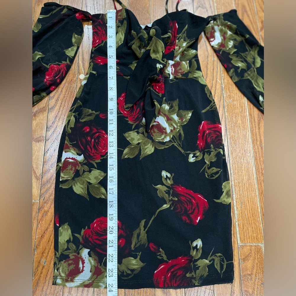 Charlotte Russe Black and Red Floral Long Sleeve Dress - Picture 2 of 11